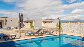 Nice Villa In Vir With Outdoor Swimming Pool, Wifi And 2 Bedrooms